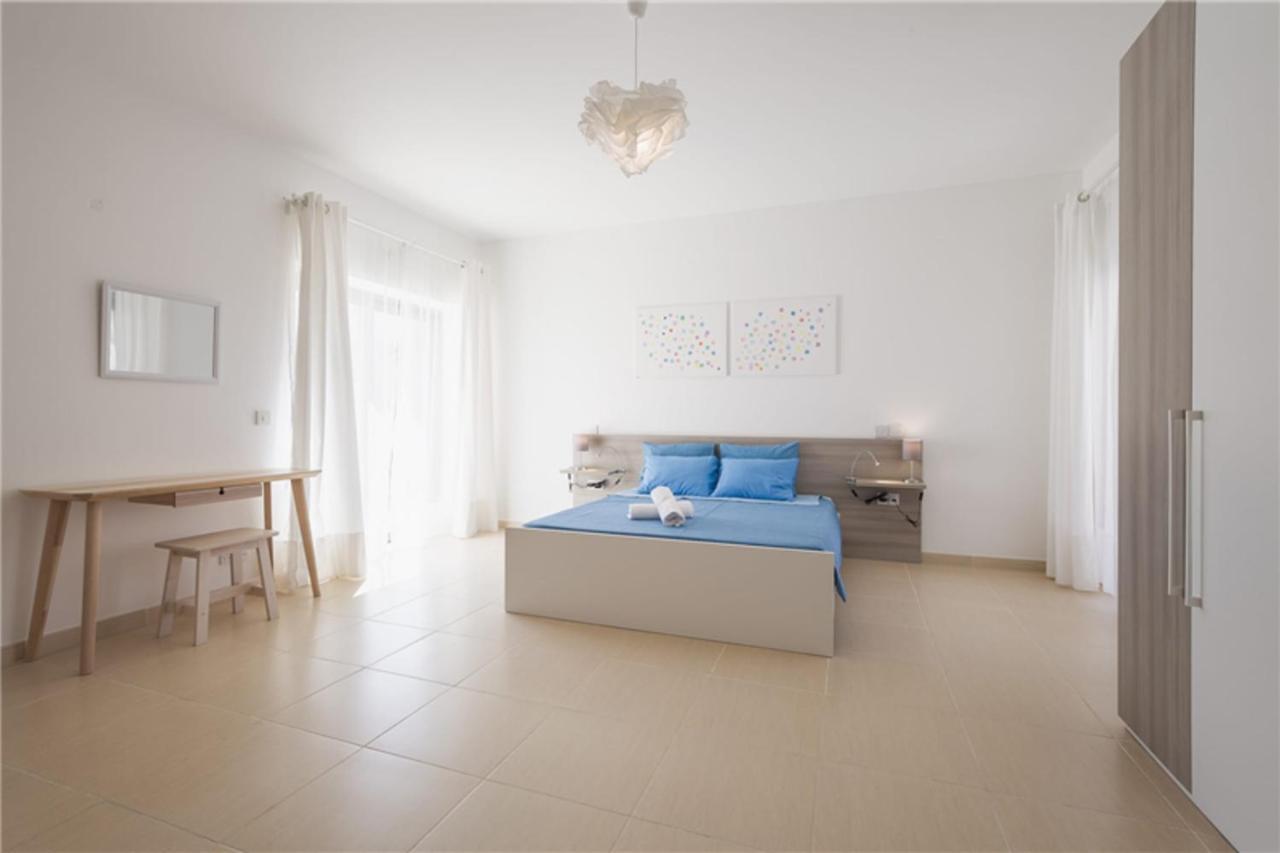Lux Seaview & Pool-Hosted By Sweetstay Mellieħa Zewnętrze zdjęcie